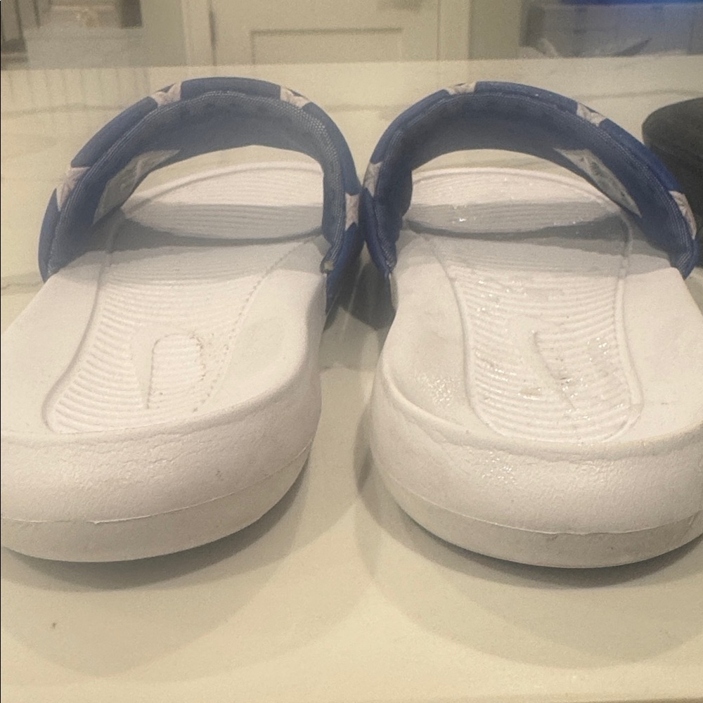 Nike and Pink Slide Sandals Collection - Picture 9 of 13